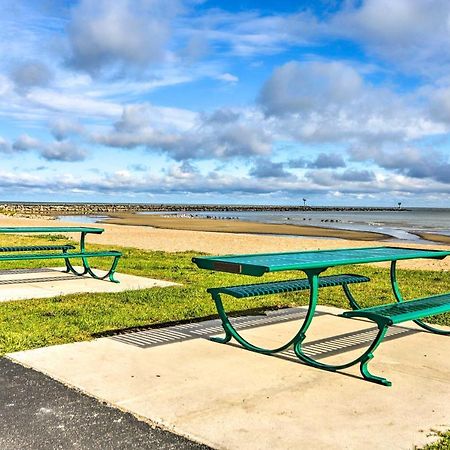 Sweetwater Hideaway - Blocks To Lake Erie! Port Clinton Bagian luar foto