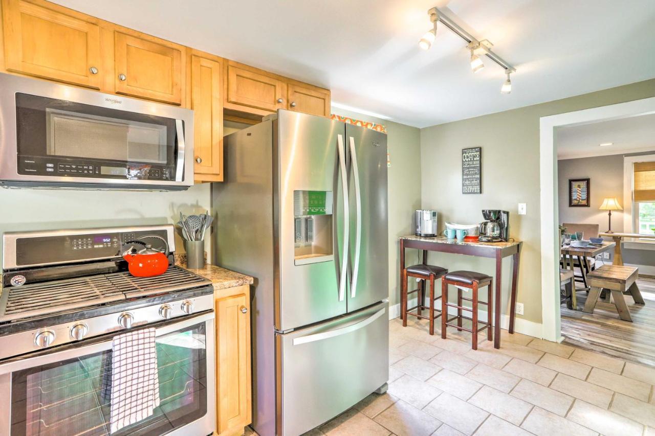 Sweetwater Hideaway - Blocks To Lake Erie! Port Clinton Bagian luar foto