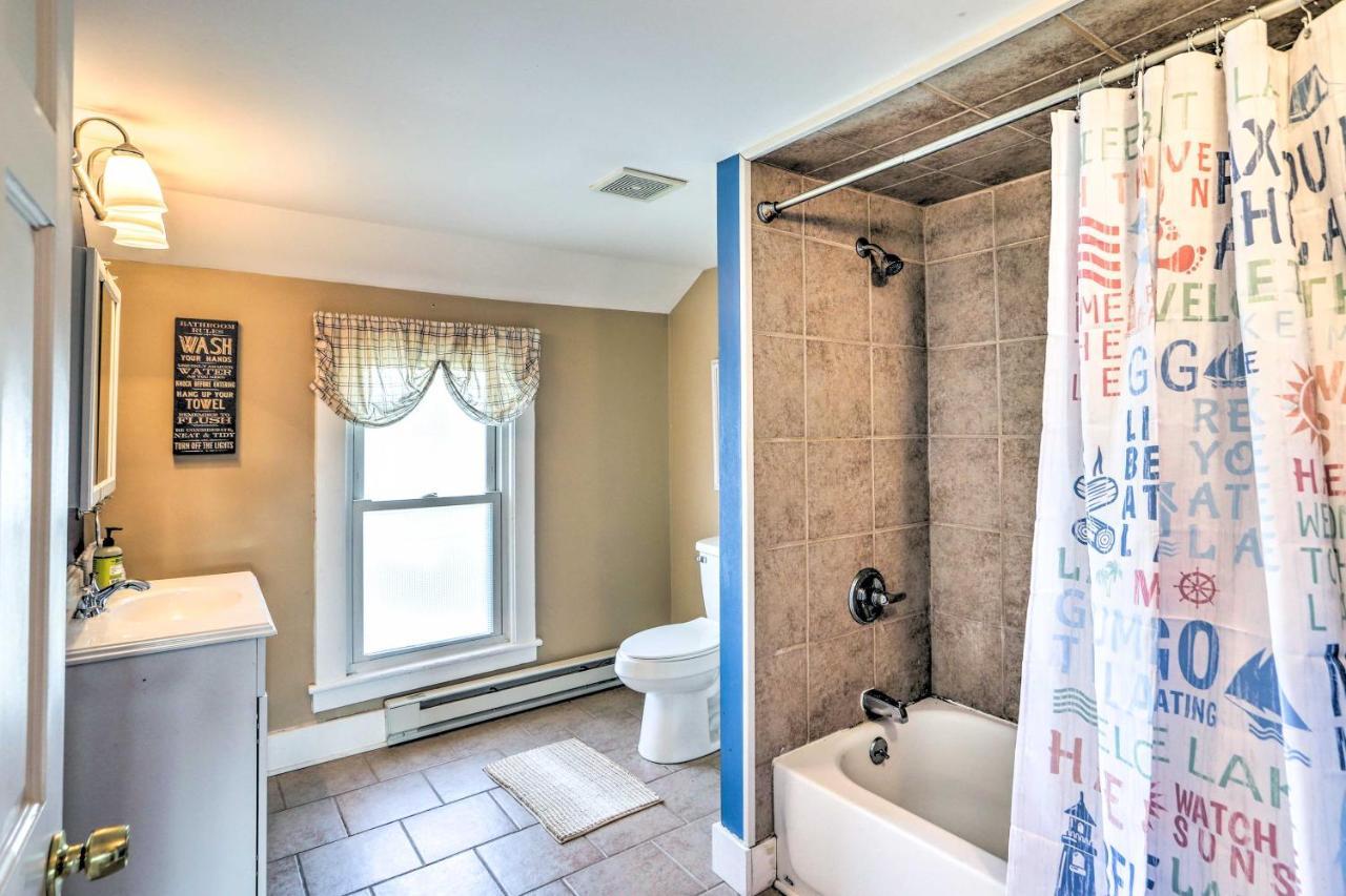 Sweetwater Hideaway - Blocks To Lake Erie! Port Clinton Bagian luar foto